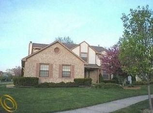 6915 Foxcreek Ct #26, Canton, MI 48187