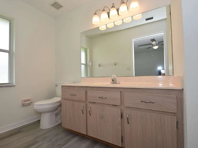 33 Poinsettia Ln — Photo 41