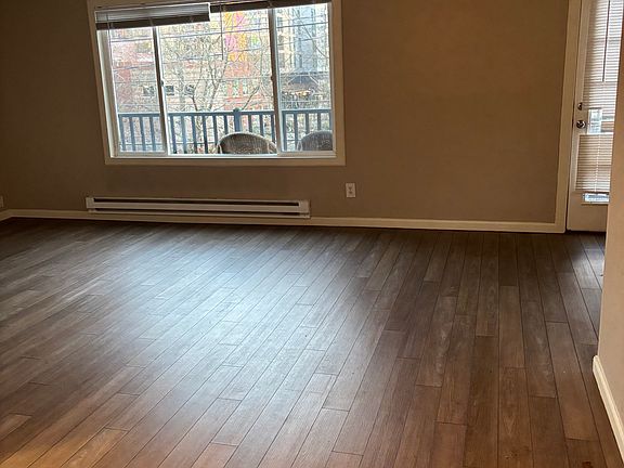 4th image of 969 22nd Ave APT B