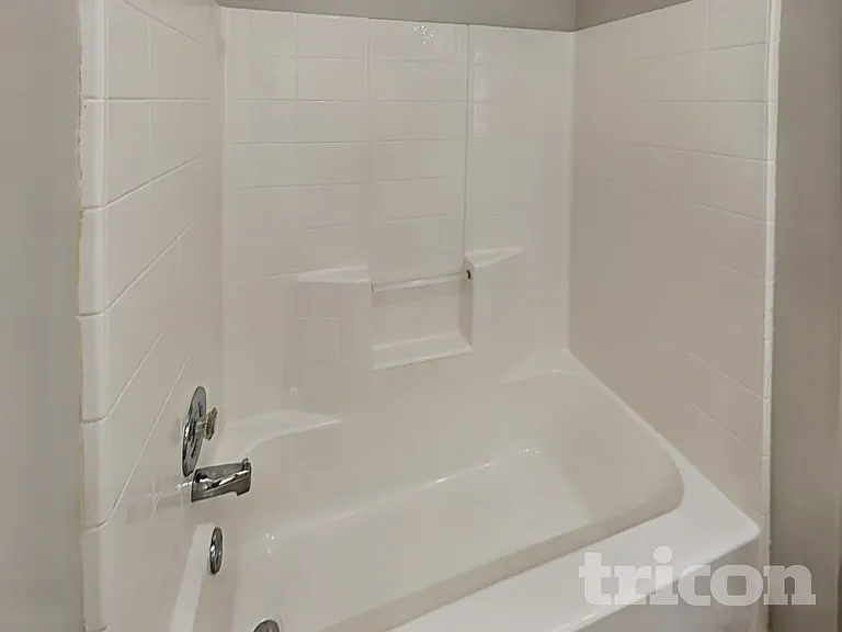 110 Fawnhill Ct — Photo 9