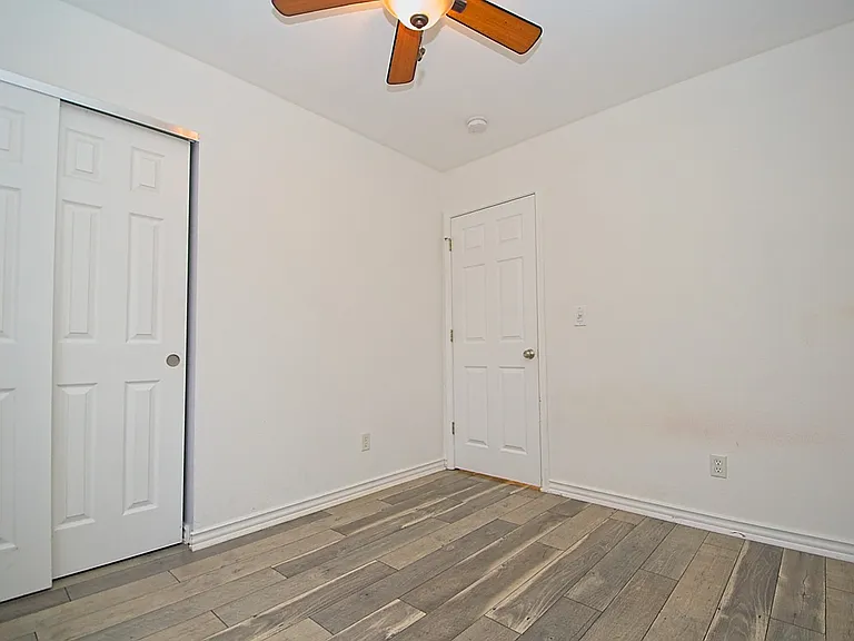 13590 Mount Olympus St — Photo 9