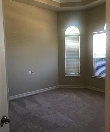5th image of 14656 Beaufort Cir