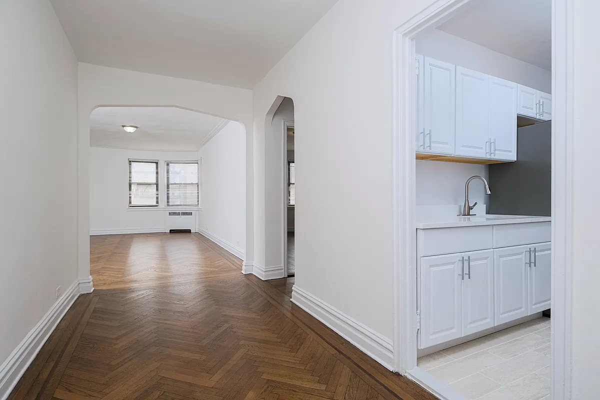 1855 Grand Concourse Unit 44