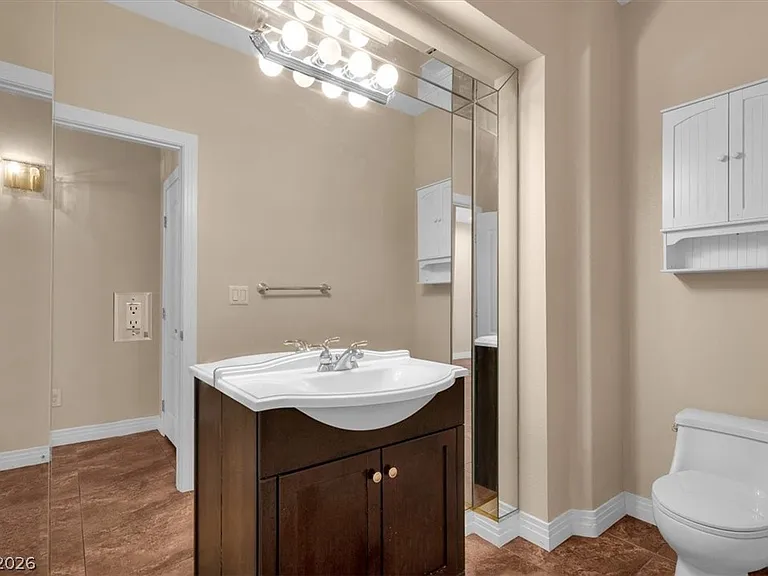7956 Marbella Cir — Photo 16
