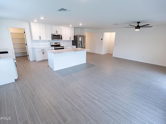 3rd image of 3408 W Donner Dr