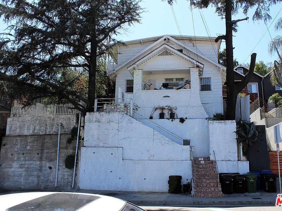 2nd image of 648 Amador St