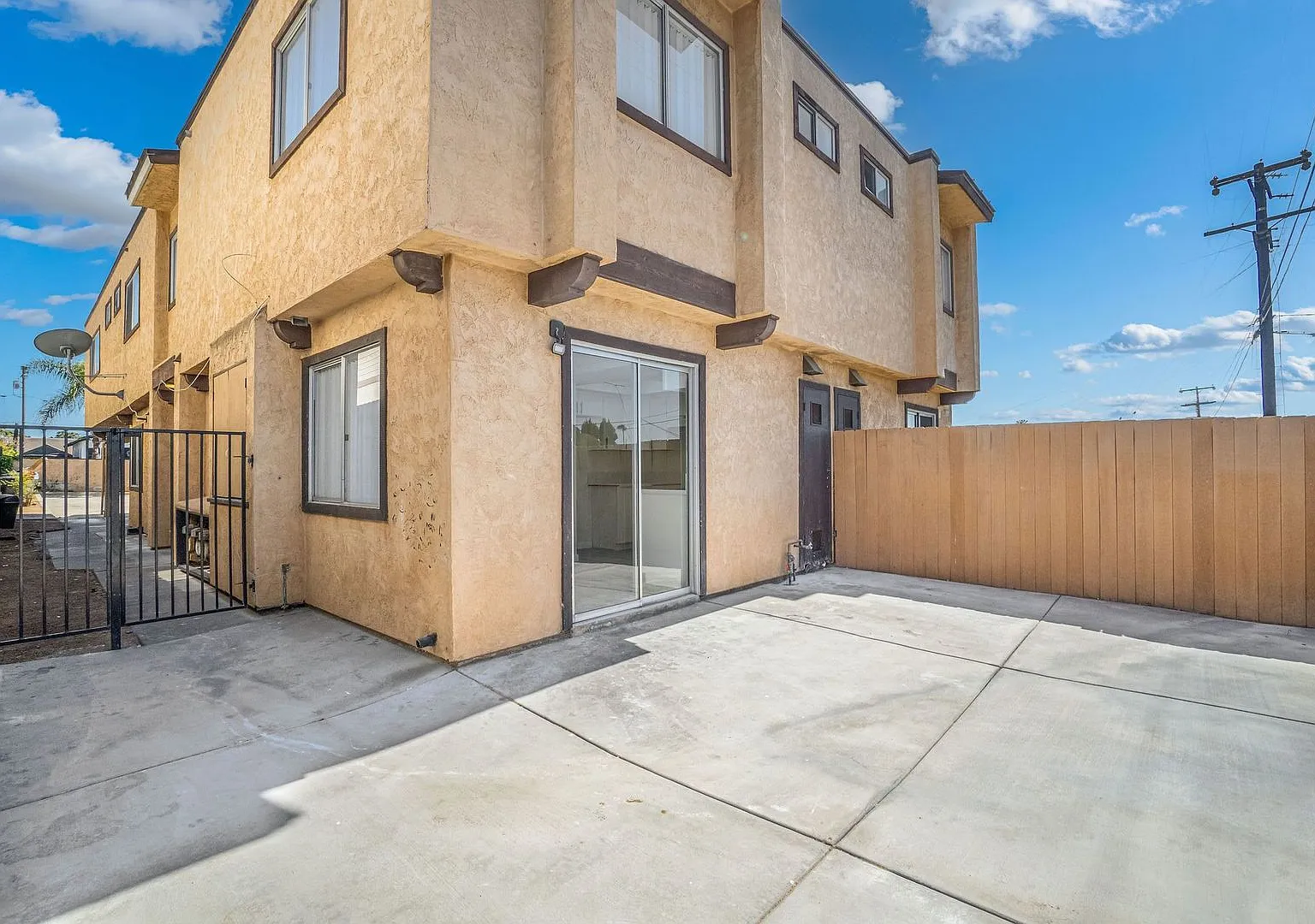 455 Del Mar Ct. — Photo 1
