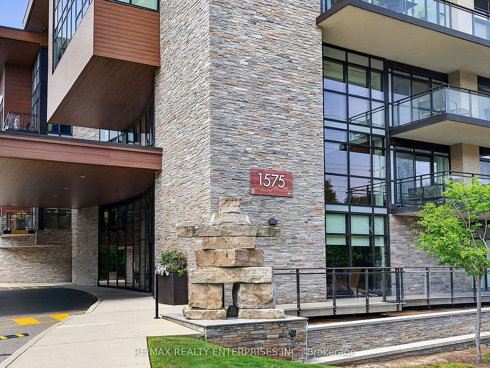 1st image of 1575 Lakeshore Rd W #340