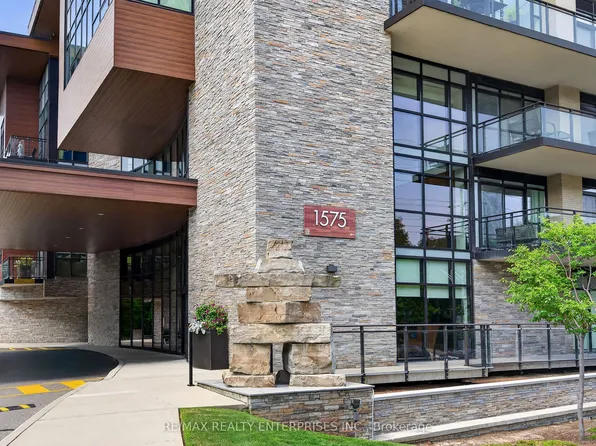 1575 Lakeshore Rd W #340, Mississauga, ON L5J 0B1