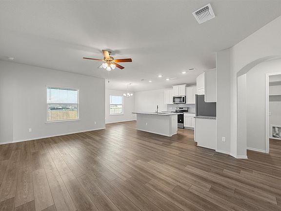 3rd image of 3017 Risinger Rd