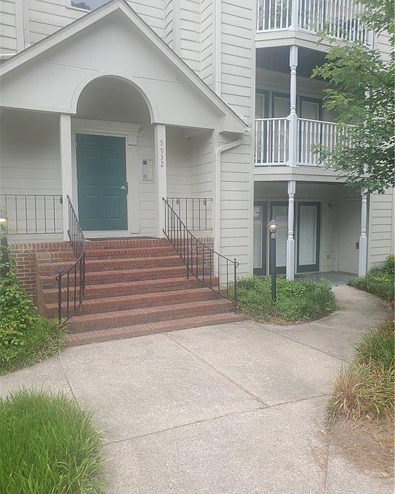 1st image of 5932 W Friendly Ave Unit A