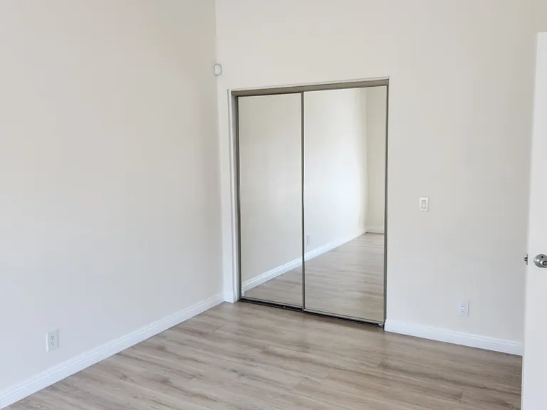 428 N Imperial Ave #C — Photo 7