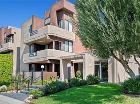 7826 Topanga Canyon Blvd