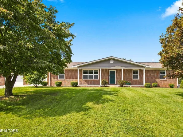 4121 Navaho Dr, Johnson City, TN 37604