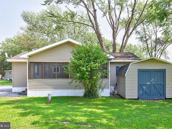 5th image of 23412 Beacon Ct