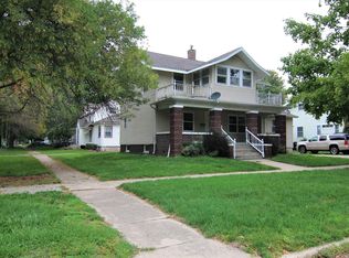415 W 2nd St, Storm Lake, IA 50588