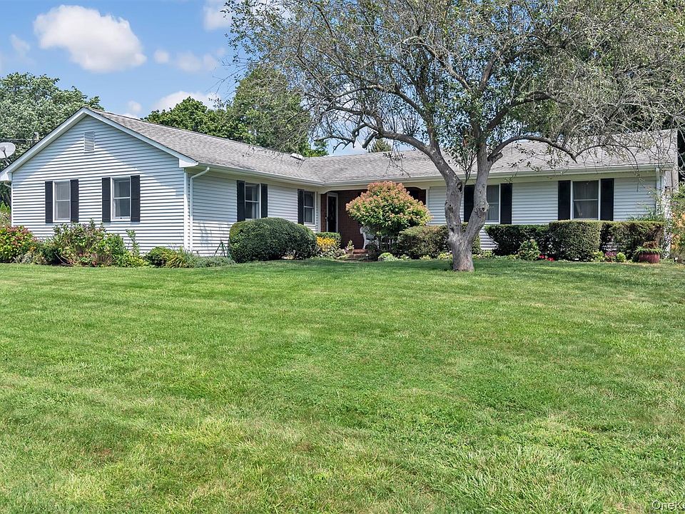 1st image of 925 Theresa Drive