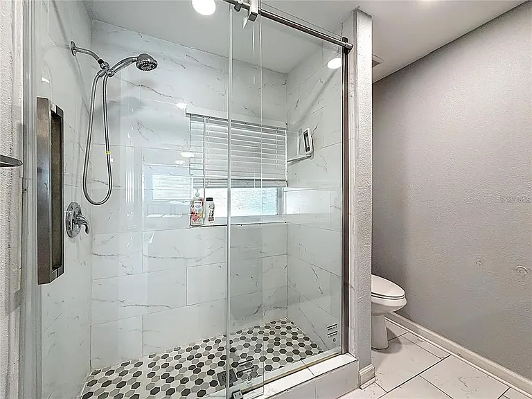 1408 Rogers St — Photo 18
