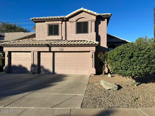 108 S BAY Drive S, Gilbert, AZ 85233