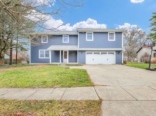 605 Craig Dr, Mahomet, IL 61853