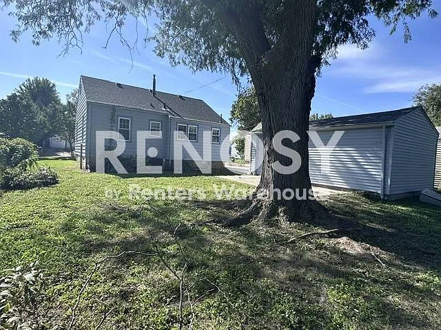 Adorable 2 Bedroom/1 Bath Home for Rent — Photo 2