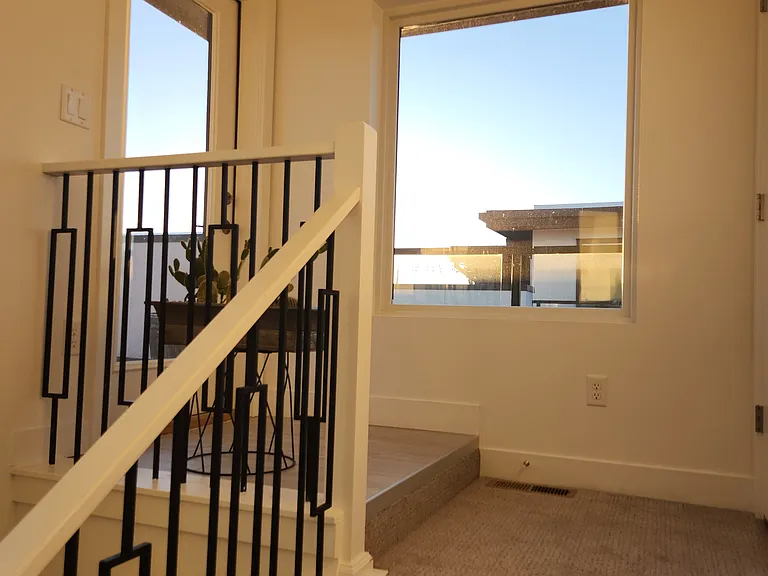 6830 E Lowry Blvd — Photo 30