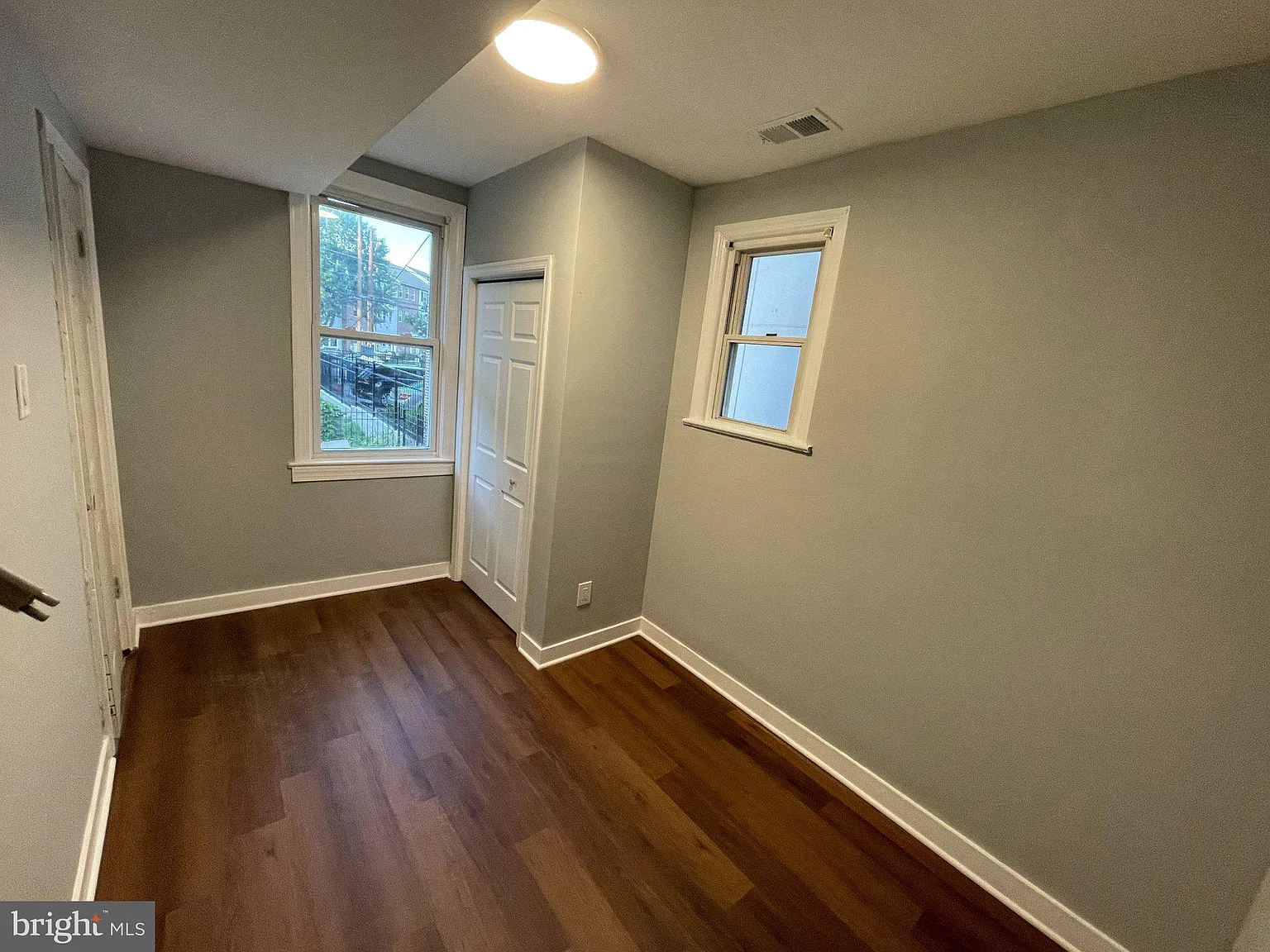 2 bed, 1.0 bath, 650 sqft, $1,945 — Photo 2