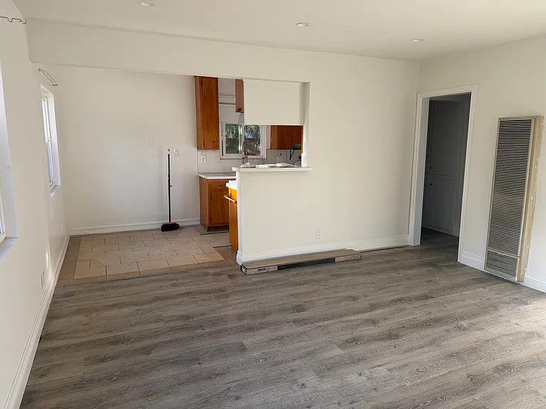 221 S Marguerita Ave #A — Photo 6