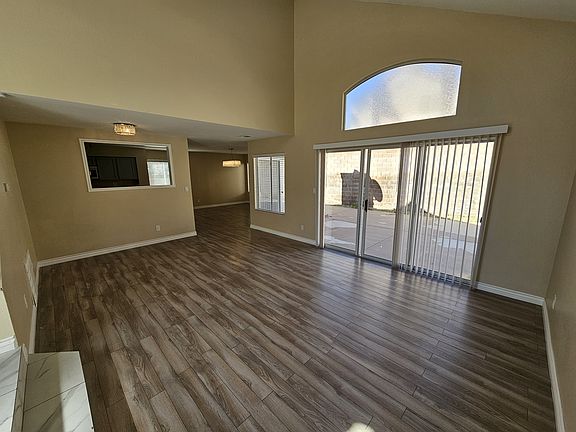 2nd image of 2705 Kennington Cir