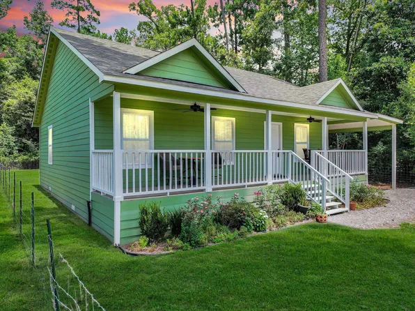 388 Mayberry Dr, Woodville, TX 75979