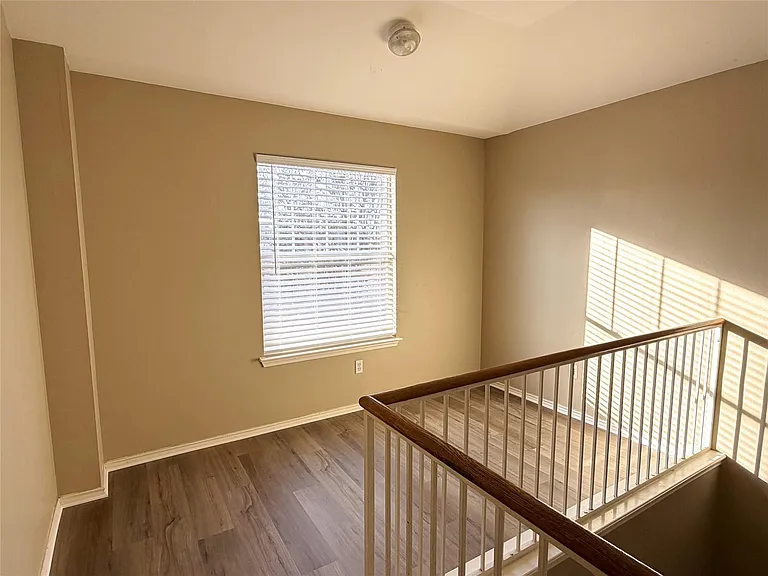 800 Bull Creek Pkwy — Photo 21