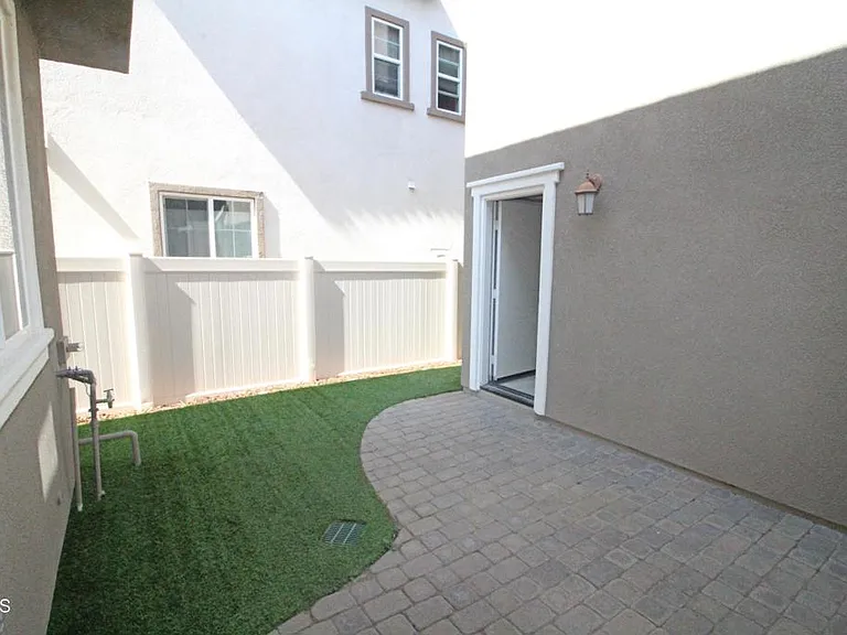 3139 Lisbon Ln — Photo 16