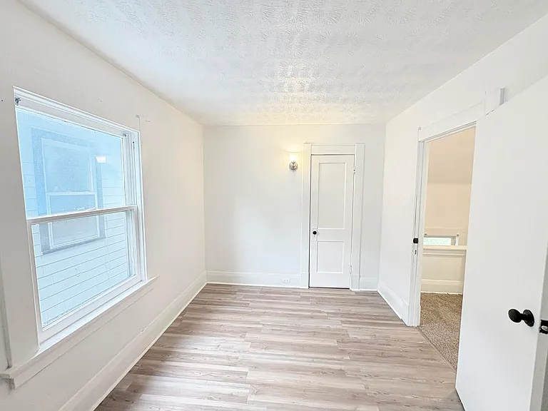 2324 Upton Ave — Photo 13
