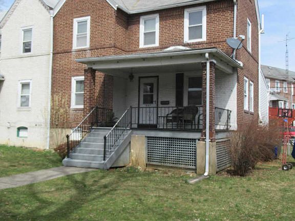 2nd image of 807 E Washington Ave