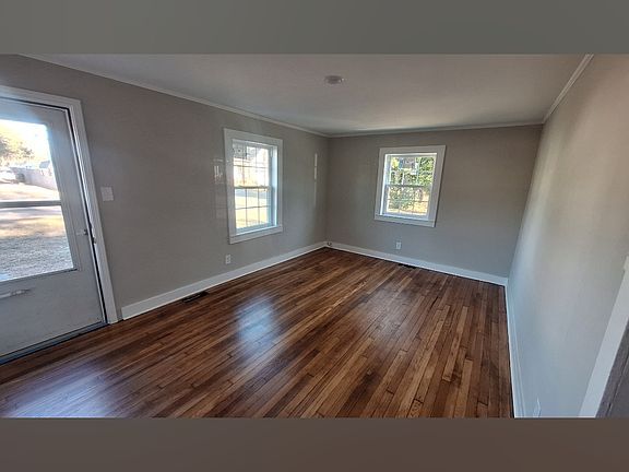 2nd image of 115 1st St