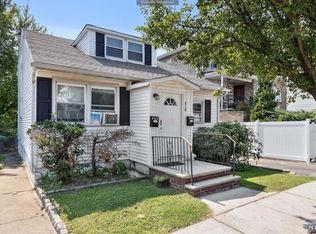386 Kennedy Dr, Fairview, NJ 07022