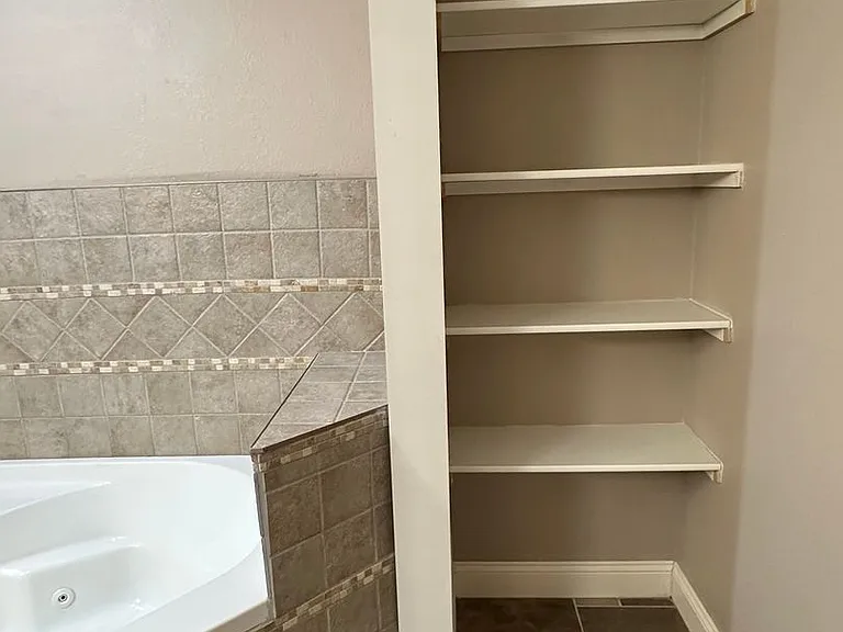 335 Lyle Curtis Cir — Photo 35