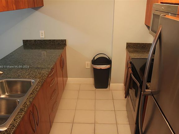 5th image of 1200 Brickell Bay Dr APT 2804