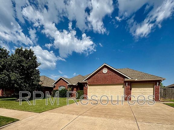 2nd image of 1205 Eastridge Dr