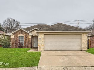 1025 Morrison Dr, Fort Worth, TX 76120