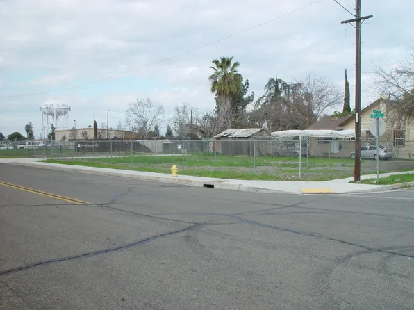 601 N East St, Madera, CA 93638