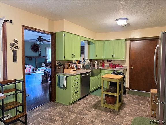 5th image of 123 Patterson Dr
