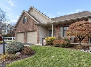 1101 Atland Dr, Mechanicsburg, PA 17055