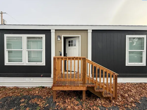 900 S Hillcrest Dr Trailer 306, Colfax, WA 99111