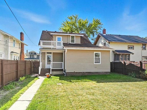 4th image of 121 E Branning Ave