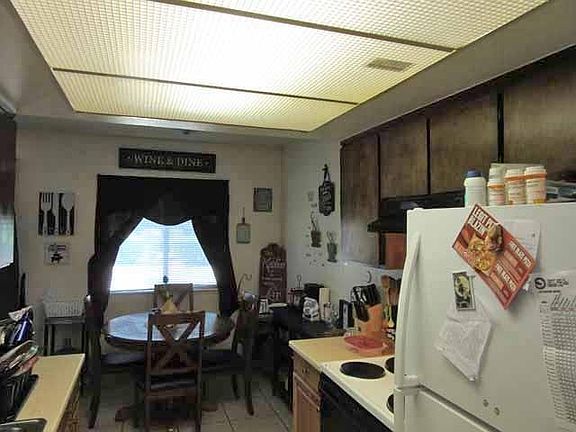 5th image of 328 Northbank Ct #1