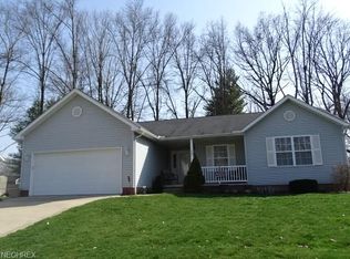 1069 Susan Rd, Ravenna, OH 44266