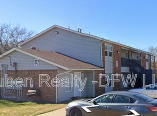 327 SE 3rd St APT 104, Grand Prairie, TX 75051