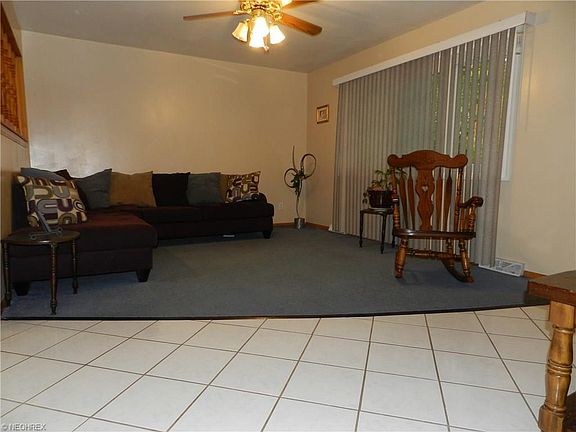 4th image of 1075 Gaynelle Ave