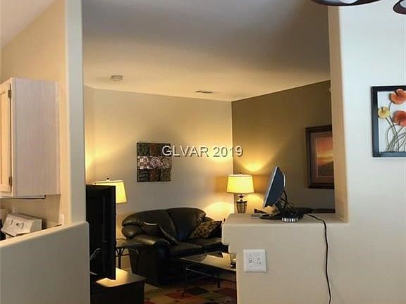 3rd image of 6480 Annie Oakley Dr Unit 621